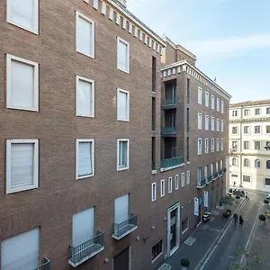 Appartamento Ara Pacis Luxury By Caprirooms, Roma