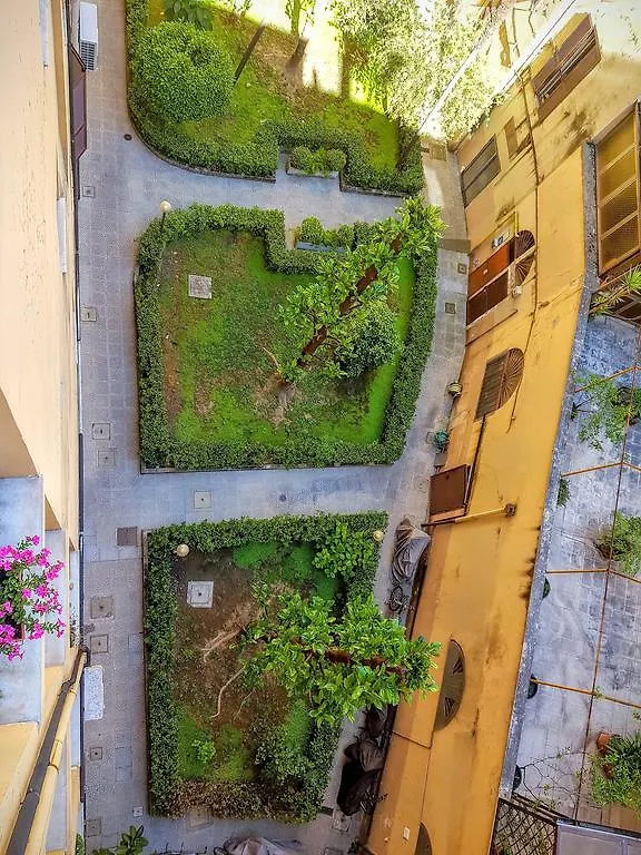 Bed & Breakfast A Casa Di Alex Vatican Rome Italy